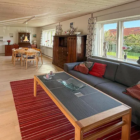 3 Bedroom Pet Friendly In Dom wakacyjny Bandholm